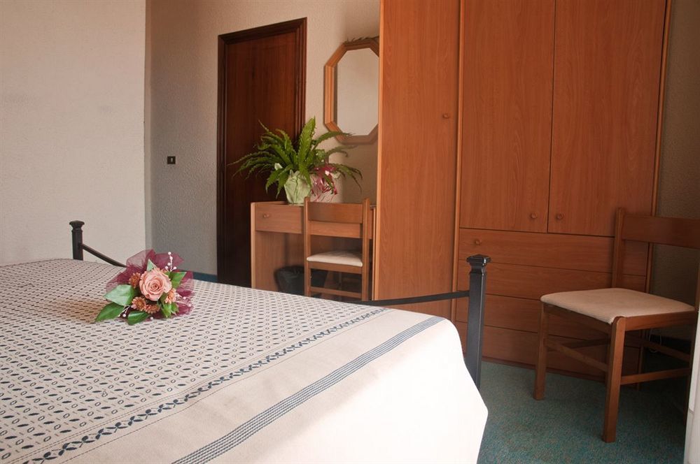 Hotel Belvedere Passignano sul Trasimeno Exterior photo